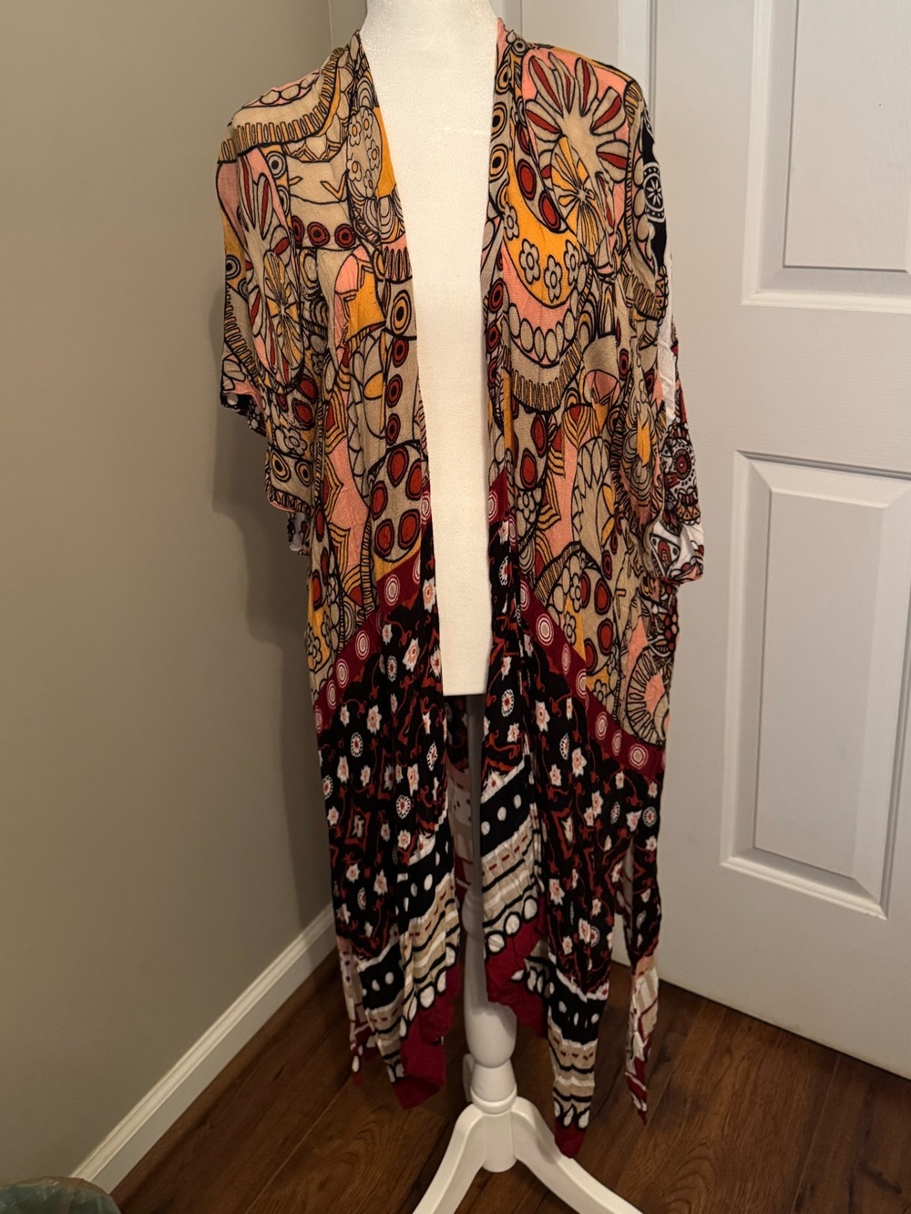 Wonderly One Size multi-print duster/shawl